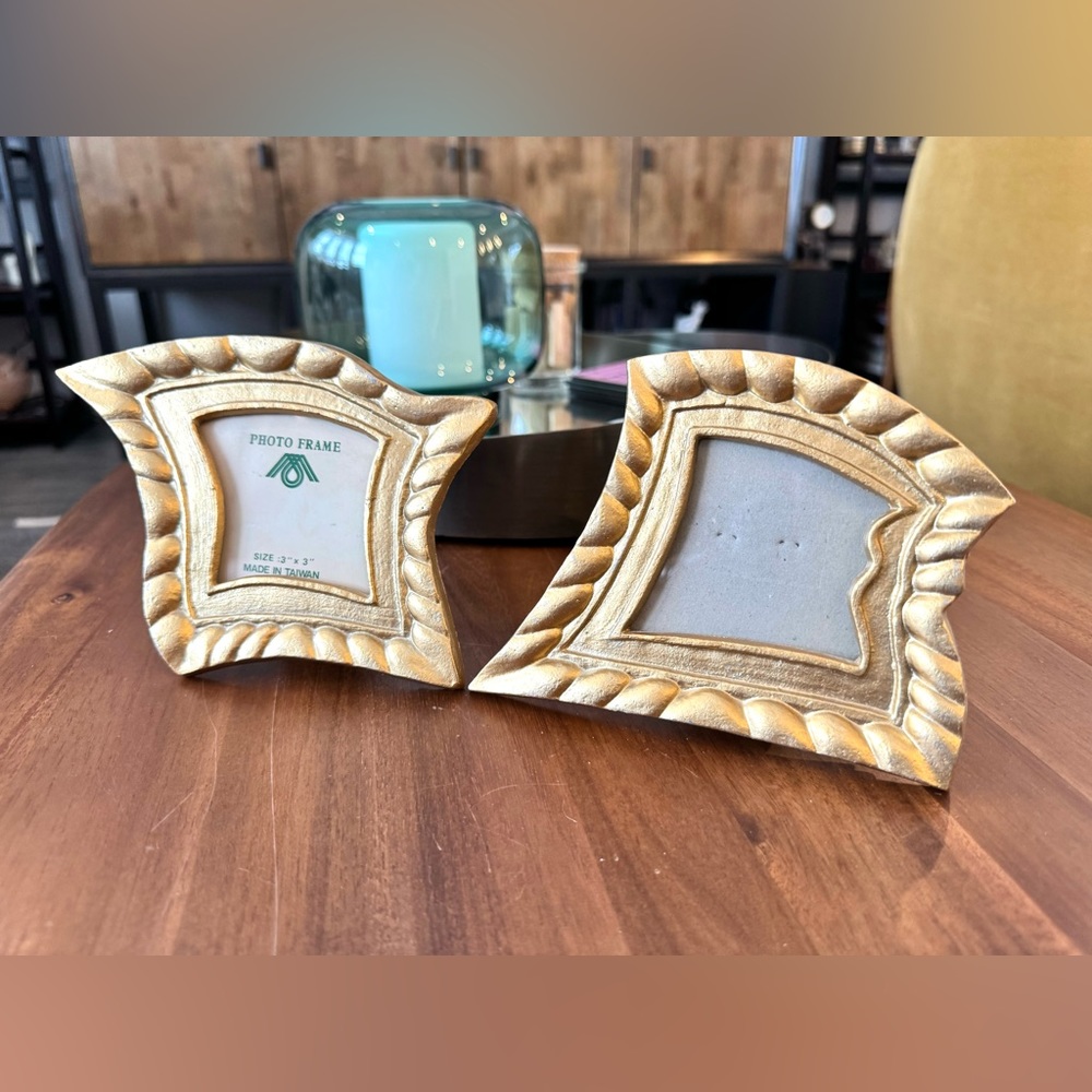 Set of Two Abstract 3” x 3” frames - Picture 7 of 7